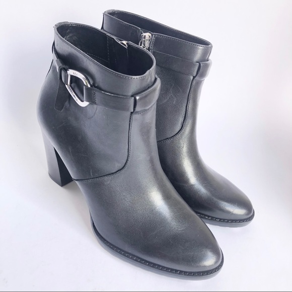 laletta leather bootie